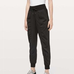 Lululemon Dance Studio Jogger sz 10